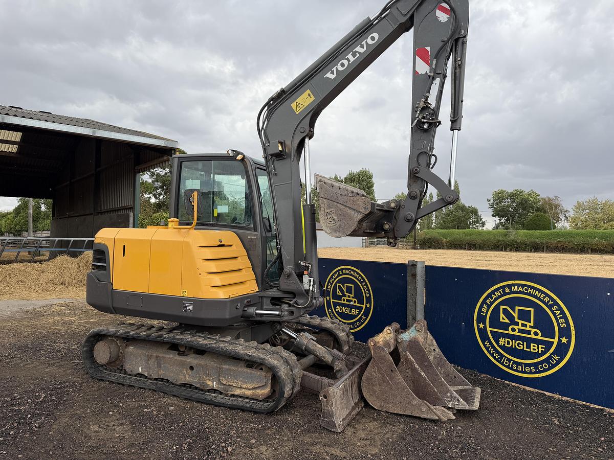 Used 2017 VOLVO EC55C