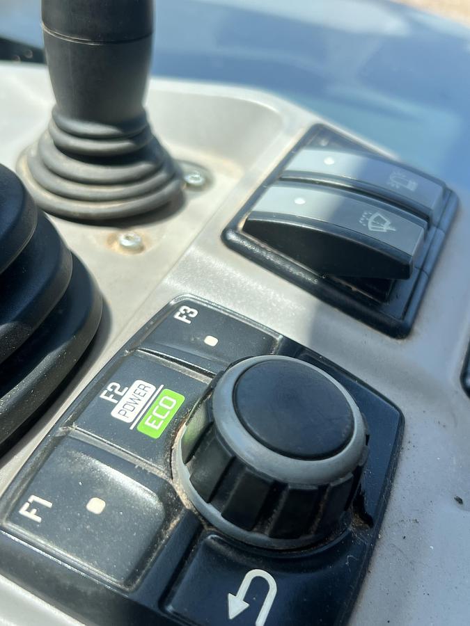 Used 2022 WACKER NEUSON EZ50