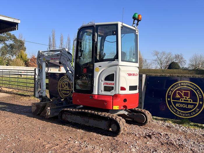 Used 2022 TAKEUCHI TB325R
