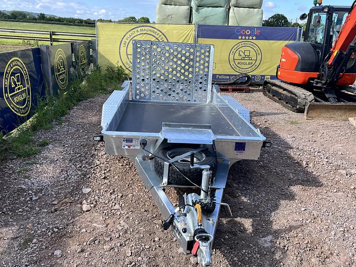 Used 2024 IFOR WILLIAMS GH1054BT