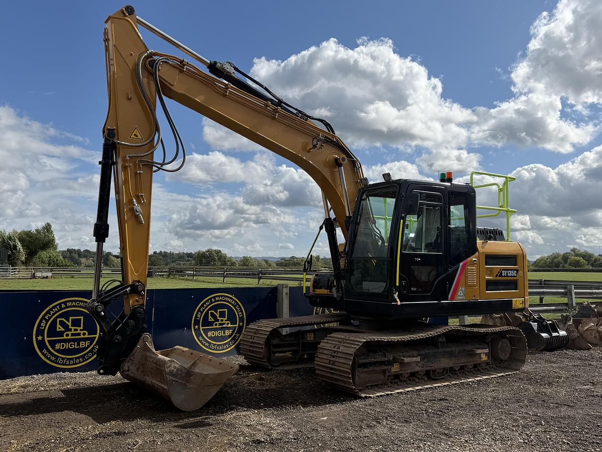 Used 2023 SANY SY135C