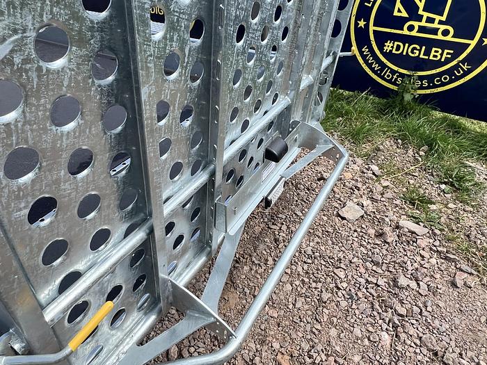 Used 2024 IFOR WILLIAMS GH126