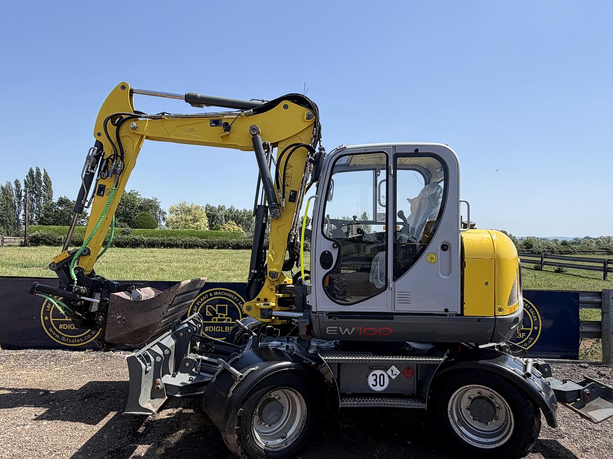 Used 2021 WACKER NEUSON EW100