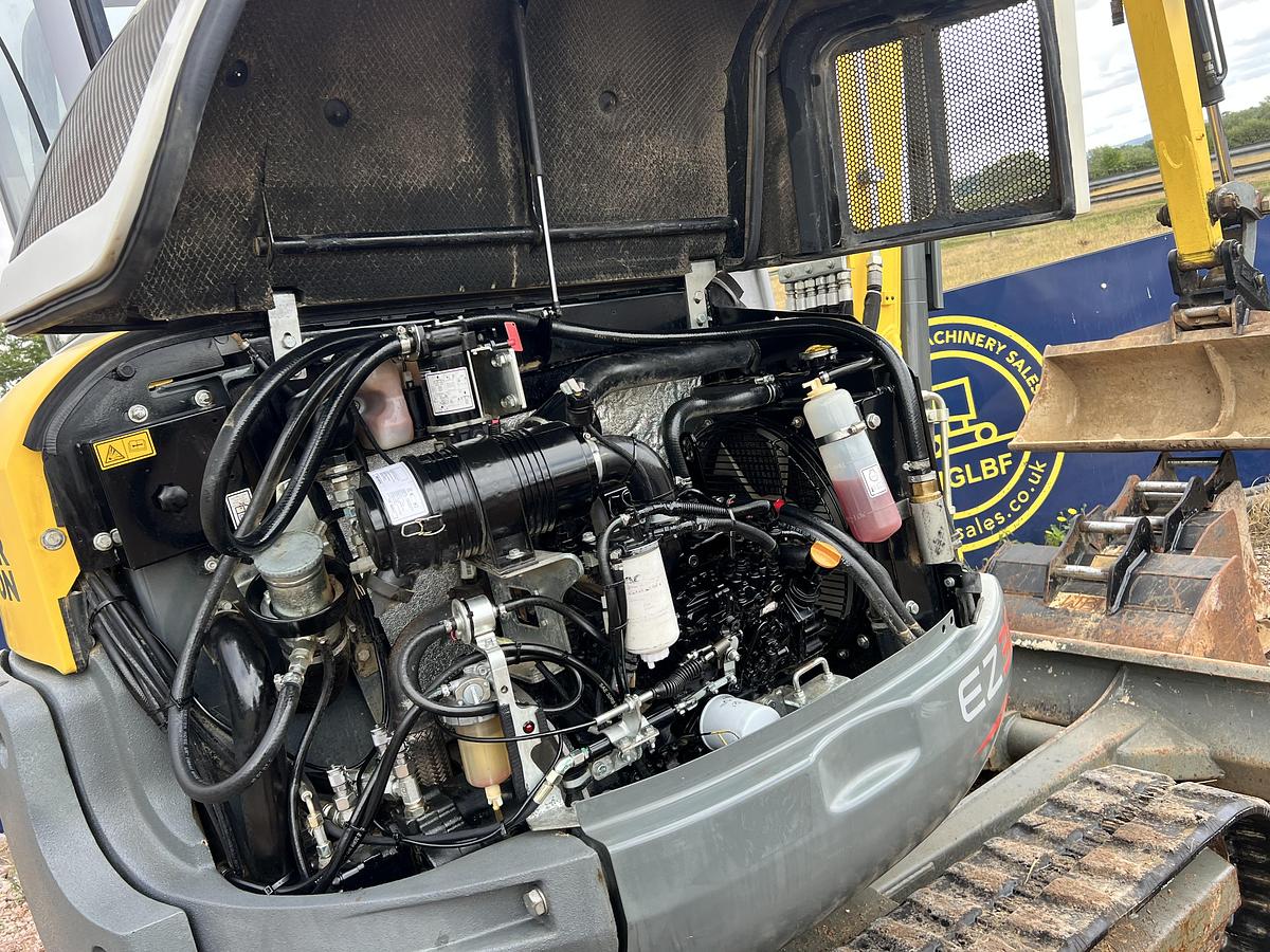 Used 2015 WACKER NEUSON EZ38 VDS