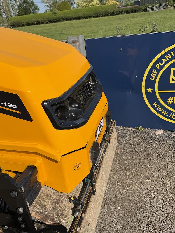 Used 2022 JCB CT260-120