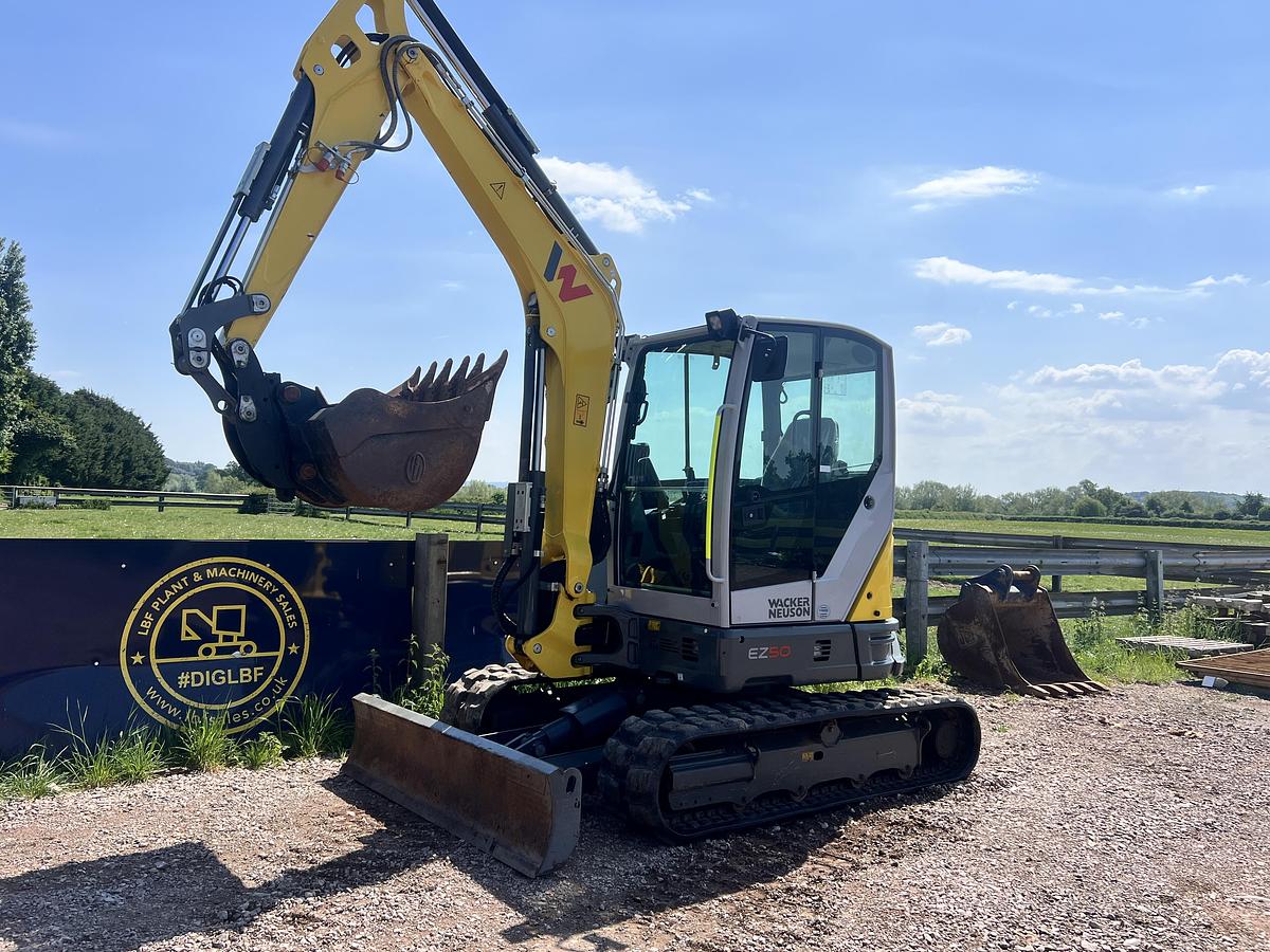 Used 2022 WACKER NEUSON EZ50