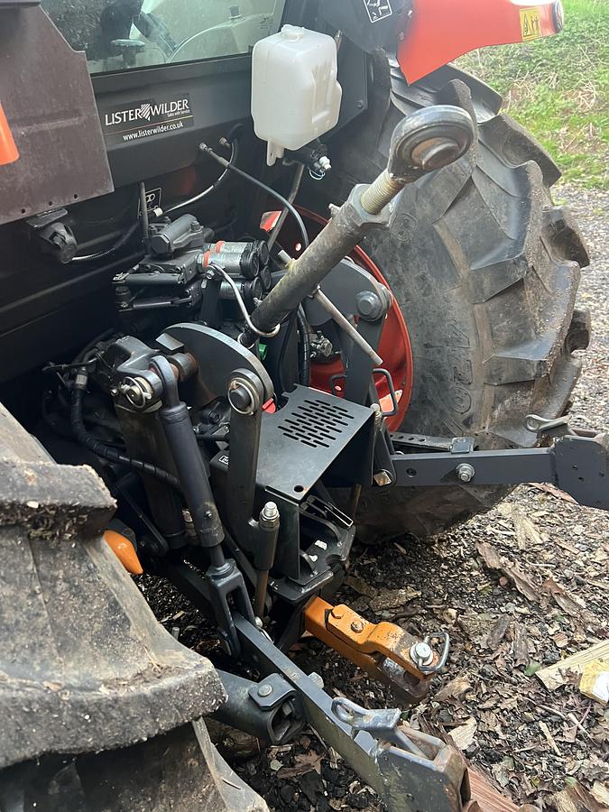 Used KUBOTA M7040
