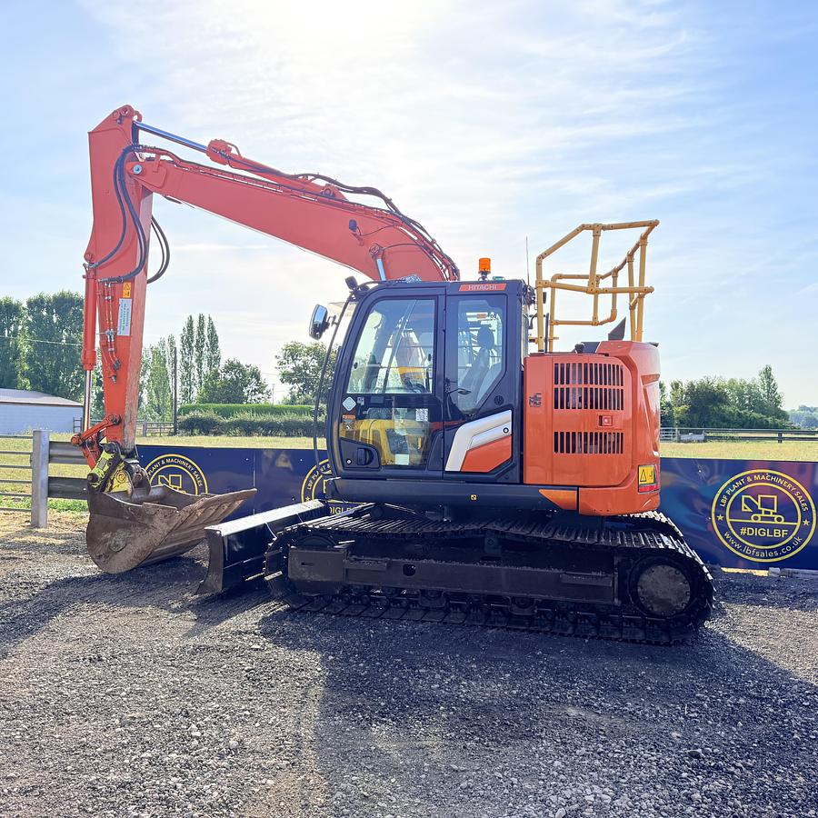 Used 2022 HITACHI ZAXIS ZX135USBL-7