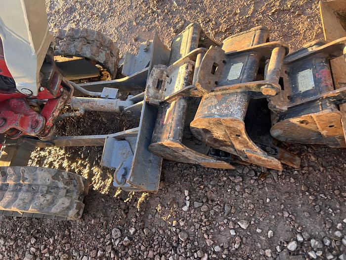 Used 2018 TAKEUCHI TB210R