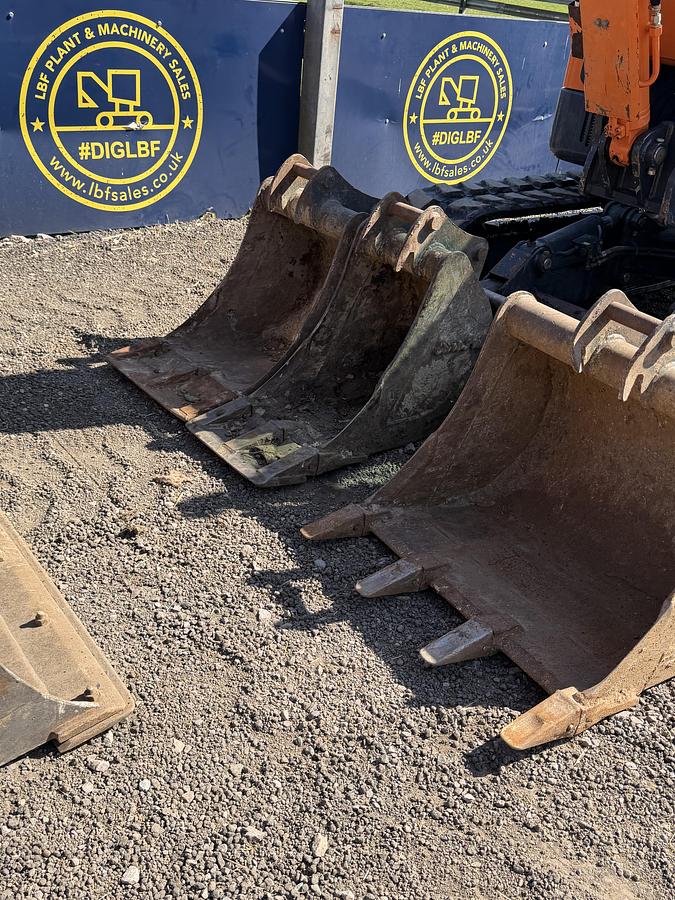 Used 2022 DOOSAN DX85R