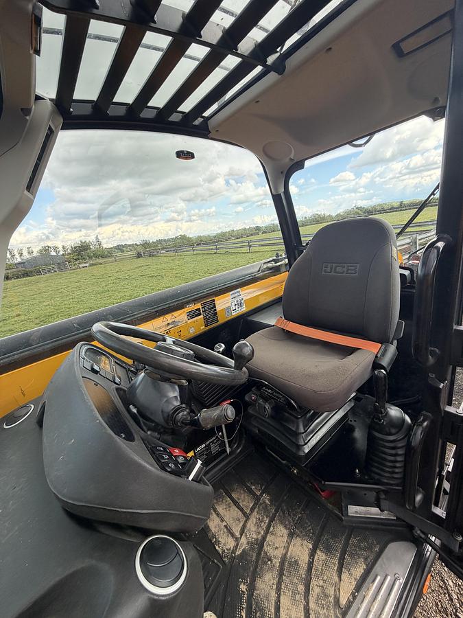 Used 2022 JCB 540-140