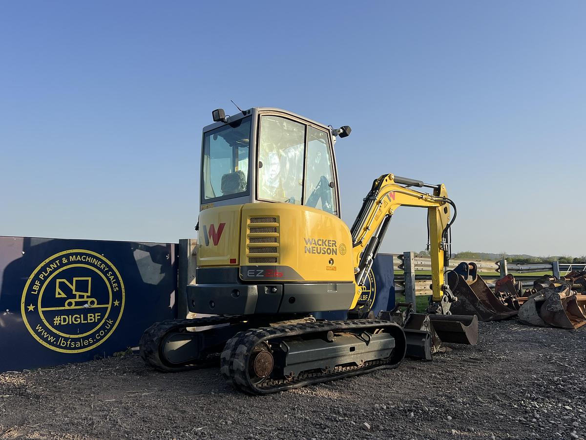 Used 2020 WACKER NEUSON EZ26
