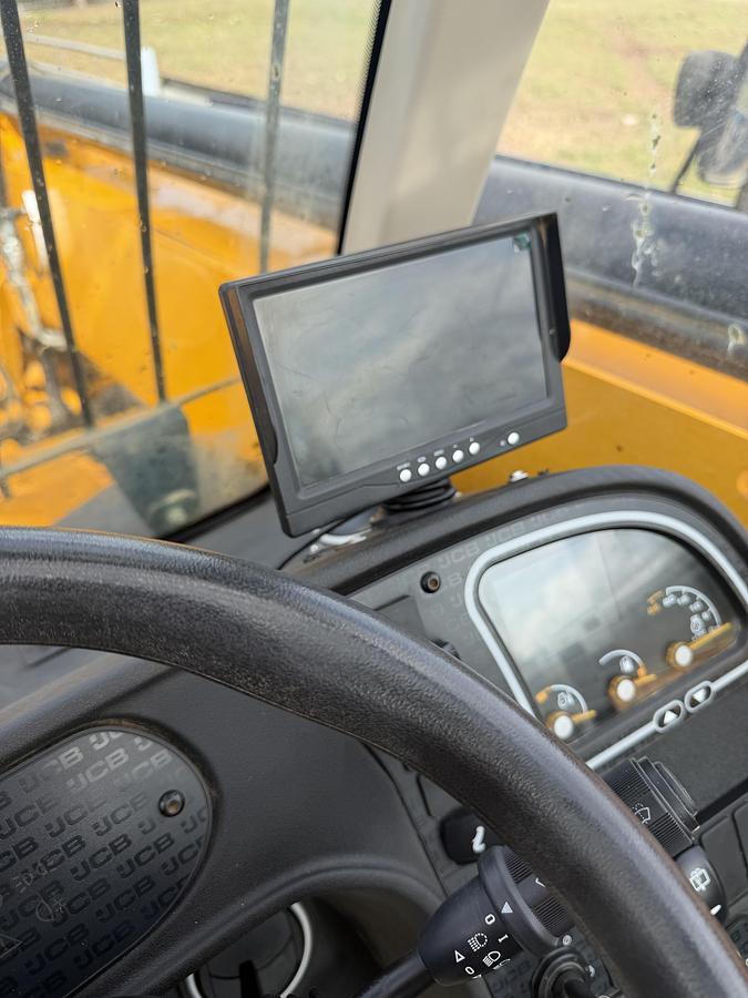 Used 2022 JCB 540-140
