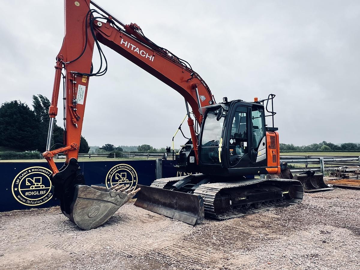 Used 2021 HITACHI ZAXIS ZX135USBL-6