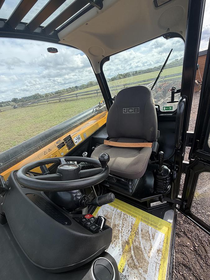 Used 2022 JCB 540-140