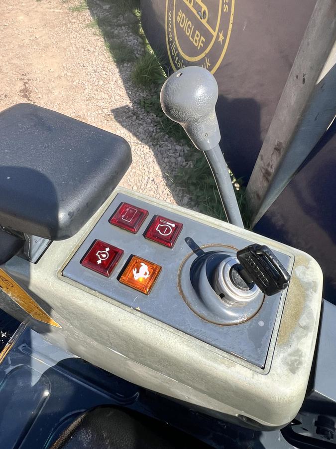 Used 2019 KOBELCO SK10SR-2