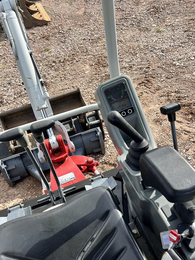Used 2022 TAKEUCHI TB216
