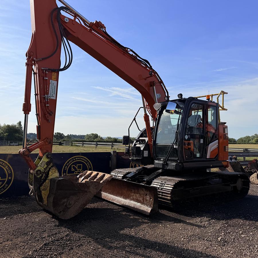 Used 2022 HITACHI ZAXIS ZX135USBL-7