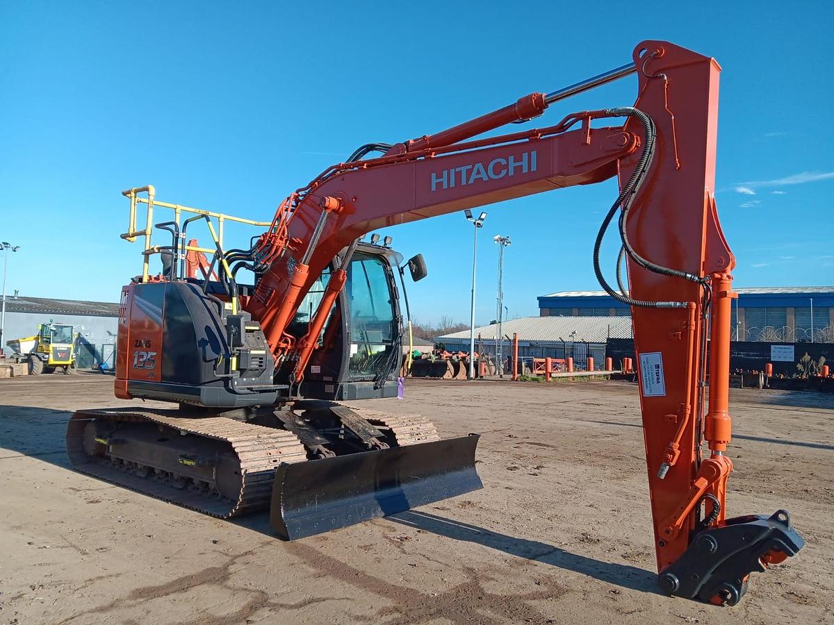 Used 2023 HITACHI ZAXIS ZX135USBL-7