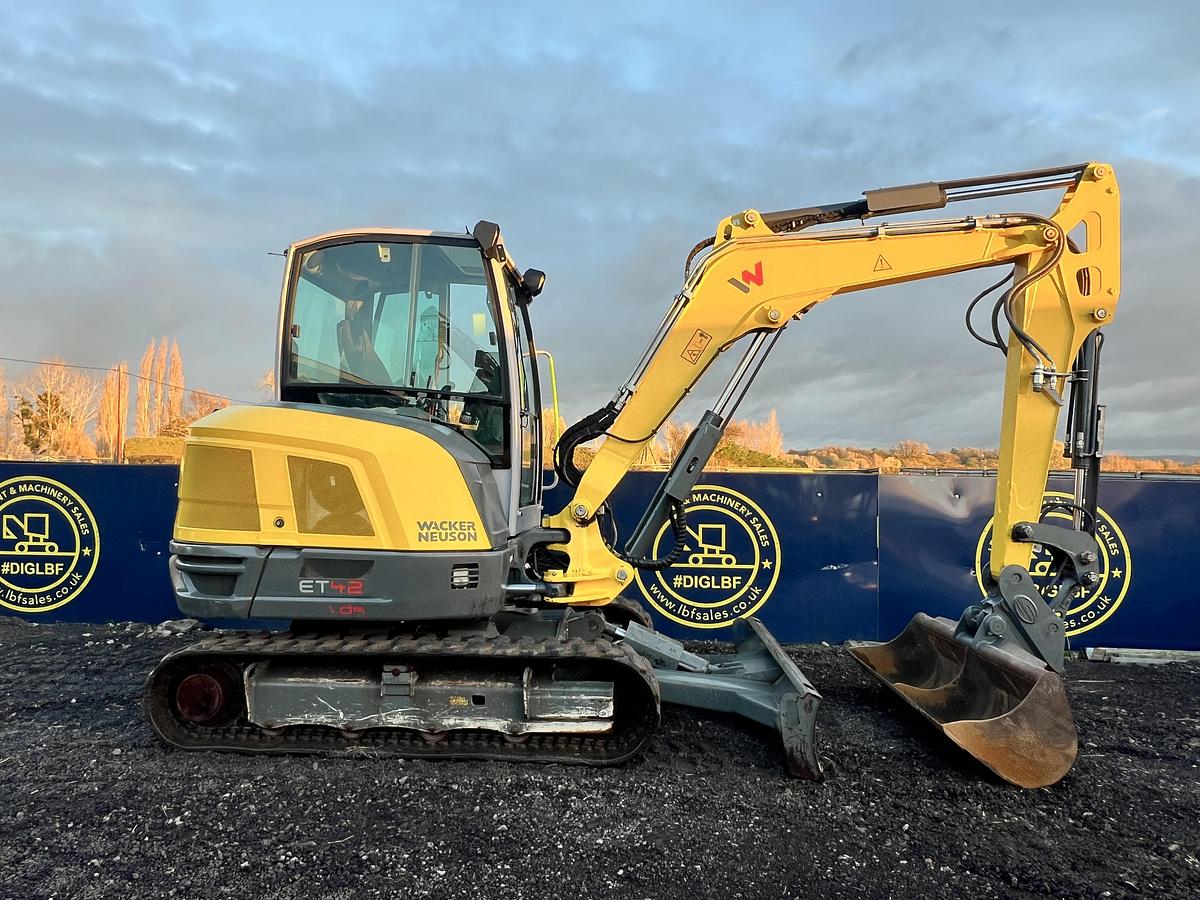 Used 2022 WACKER NEUSON ET42 VDS