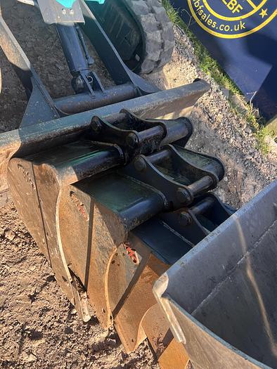 Used 2021 KOBELCO SK28SR-6E