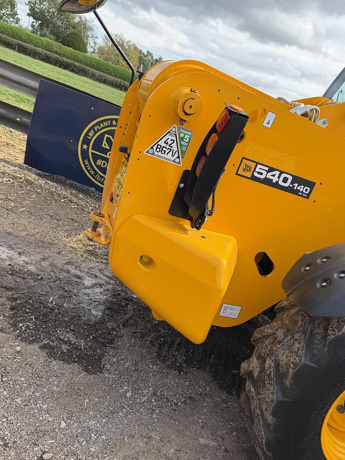Used 2022 JCB 540-140