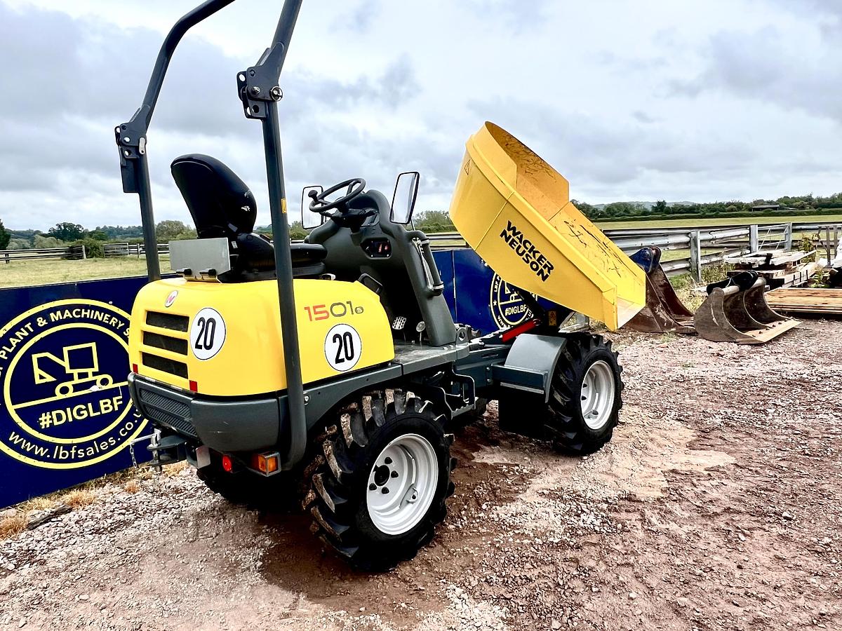 Used 2023 WACKER NEUSON 1501s