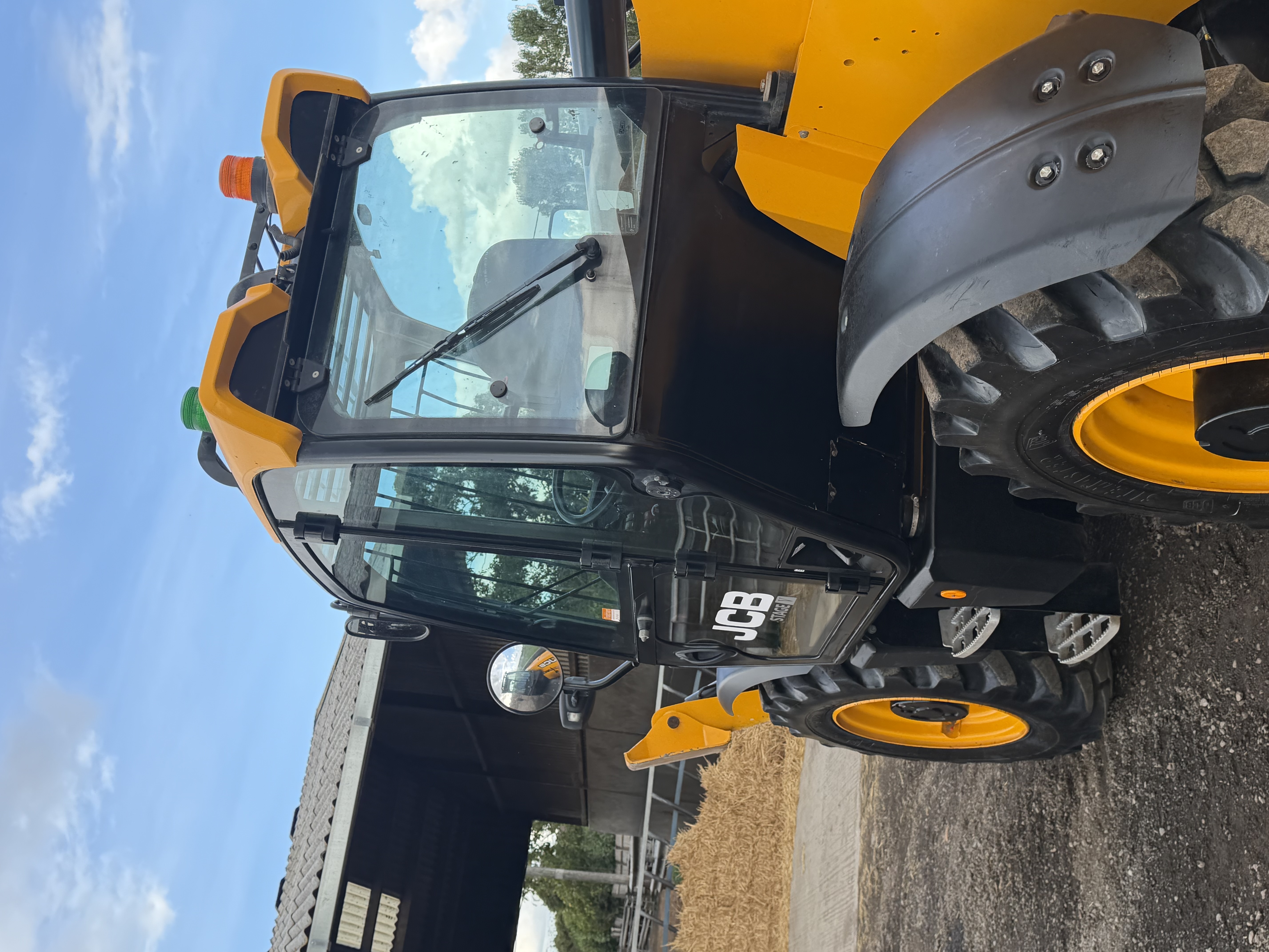 Used 2023 JCB 540-170