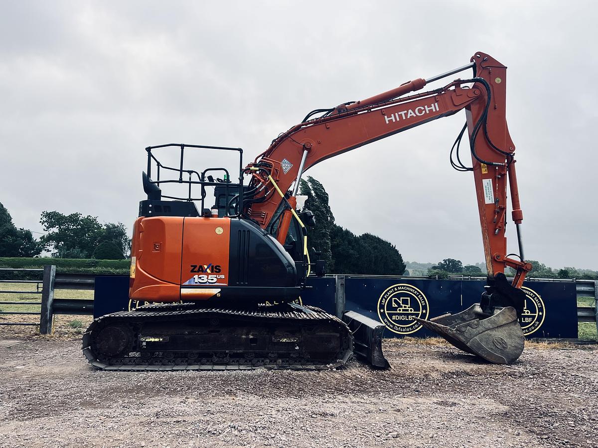 Used 2021 HITACHI ZAXIS ZX135USBL-6