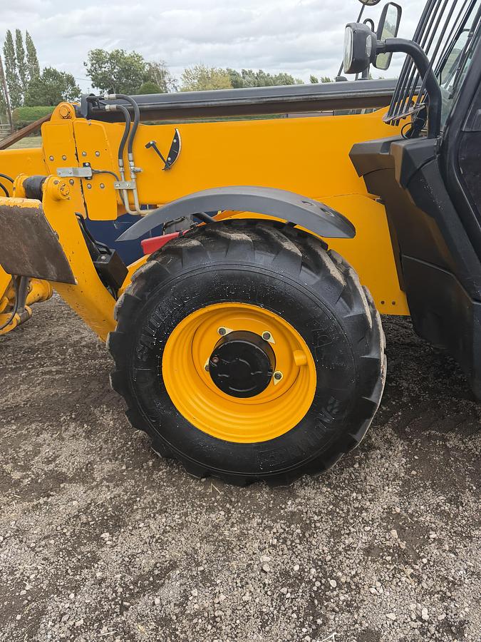 Used 2023 JCB 540-140