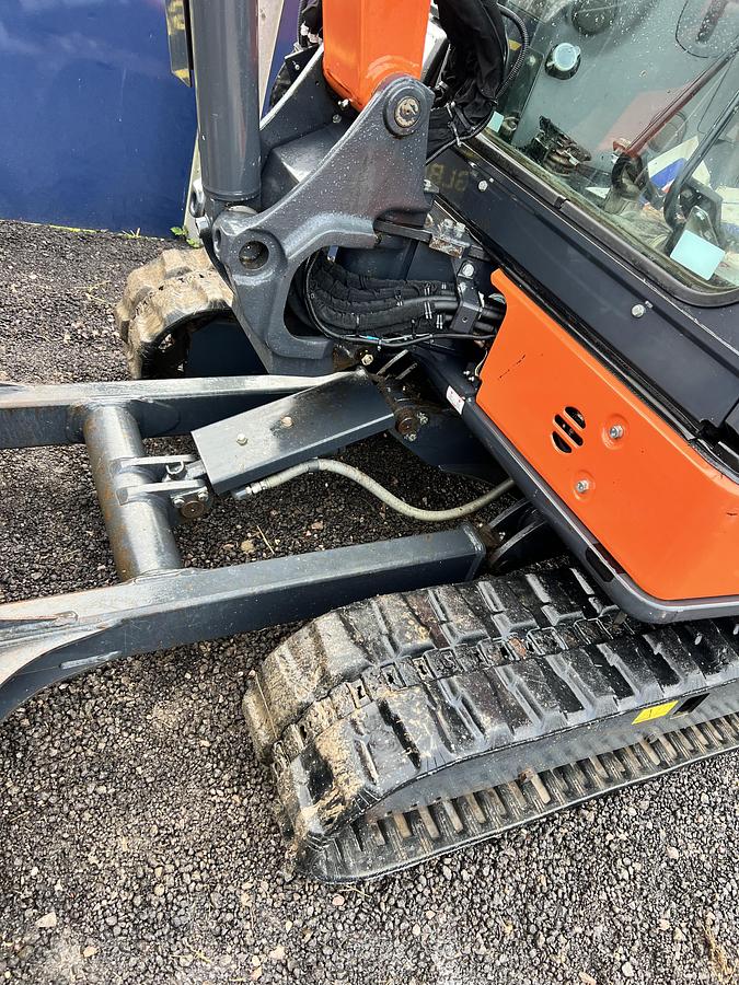 Used 2017 HITACHI ZX33U