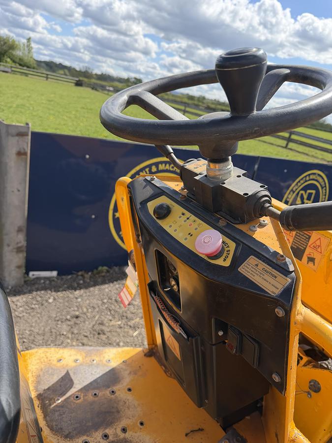 Used 2019 THWAITES 1 tonne