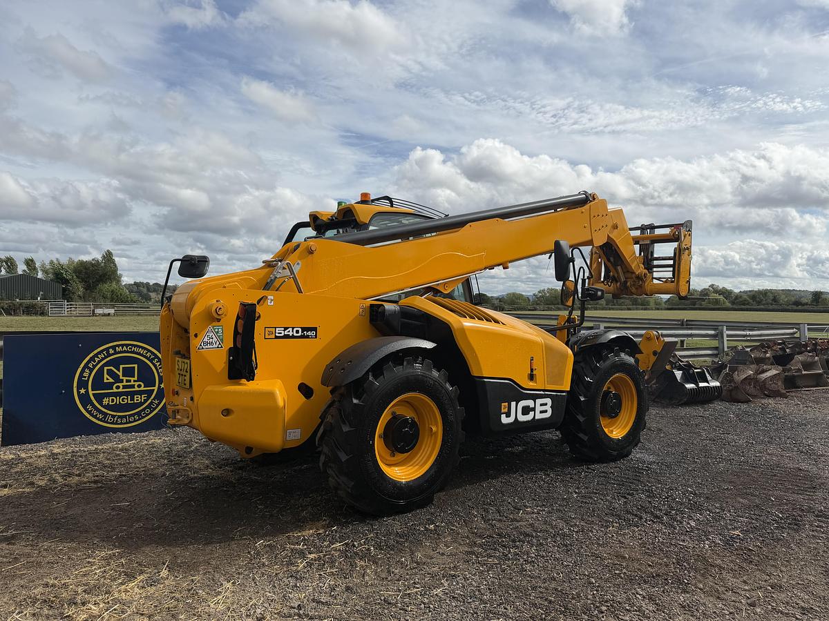 Used 2022 JCB 540-140
