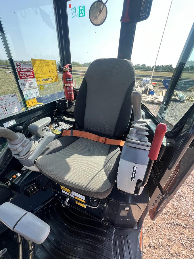 Used 2022 HITACHI ZX26U