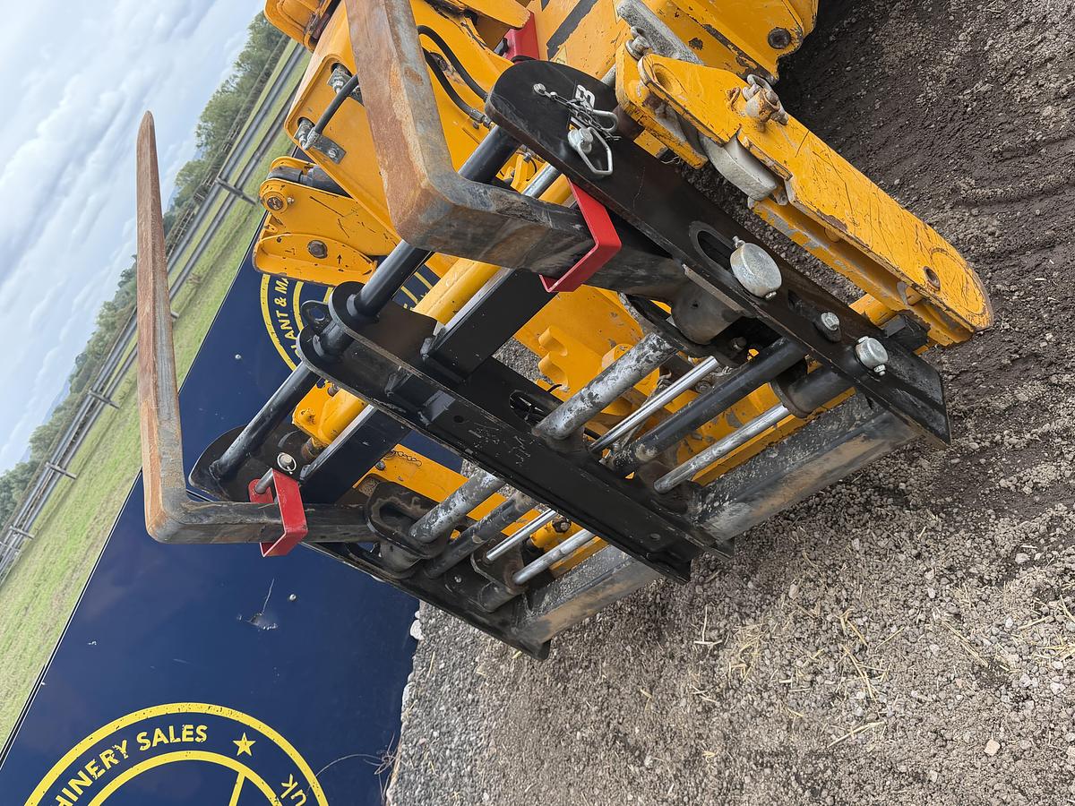 Used 2023 JCB 540-140