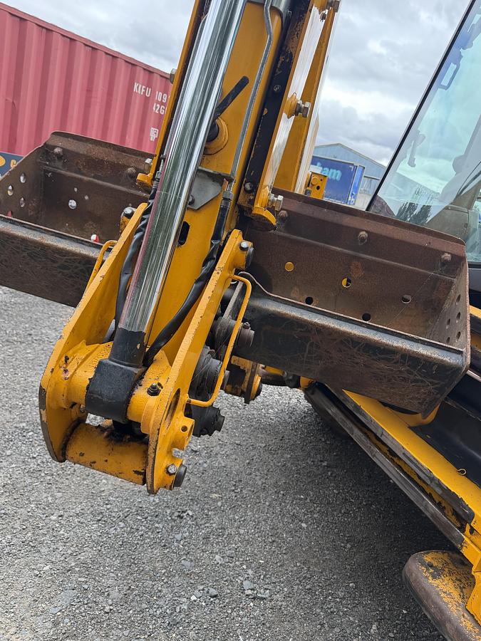 Used 2021 JCB 3CX Contractor, Advanced Easy Control Servo