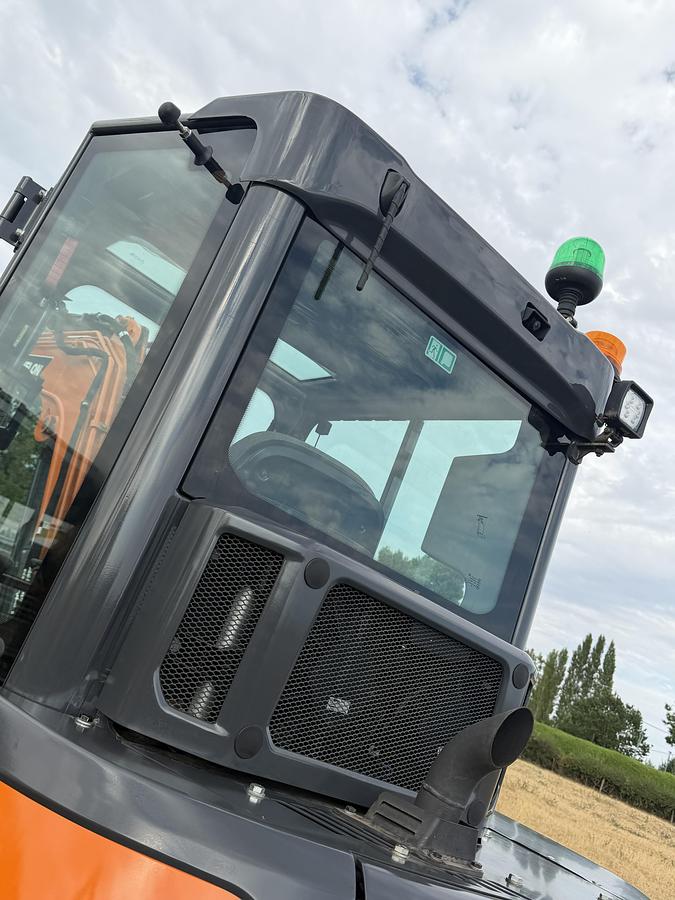 Used 2025 DEVELON DX63R-7