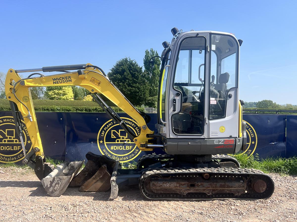 Used 2016 WACKER NEUSON EZ28 VDS