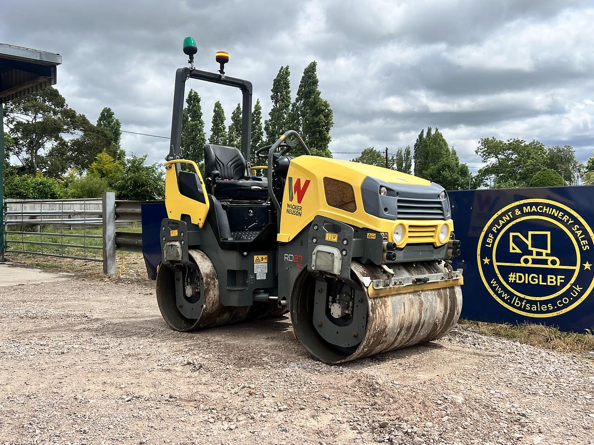Used 2020 WACKER NEUSON RD27