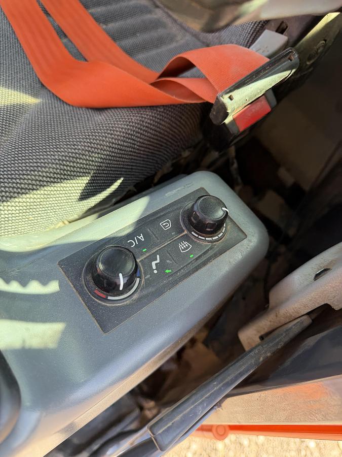 Used 2022 DOOSAN DX85R