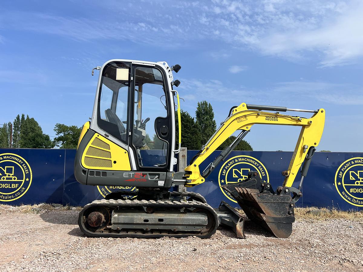 Used 2013 WACKER NEUSON ET24VDS
