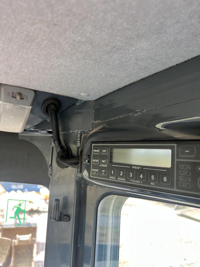 Used 2016 KOBELCO SK28SR-6E