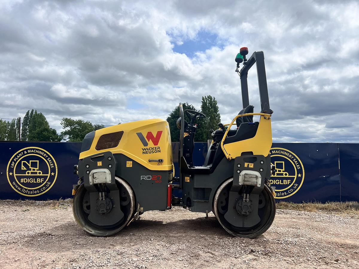 Used 2020 WACKER NEUSON RD27