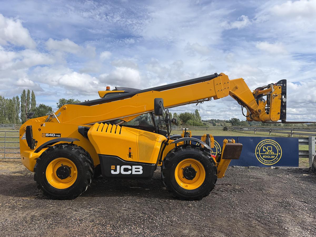 Used 2022 JCB 540-140