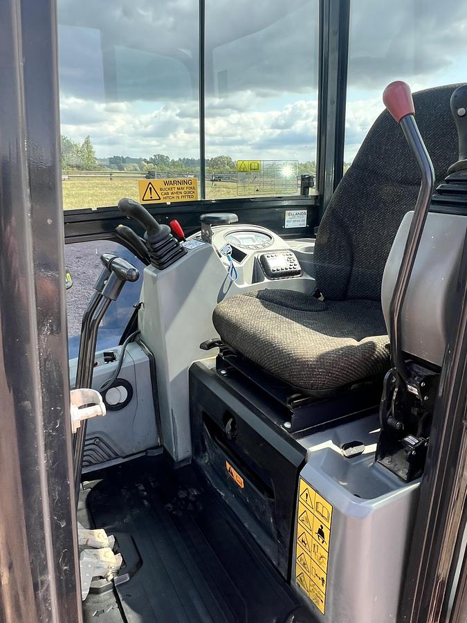 Used 2020 DOOSAN DX19