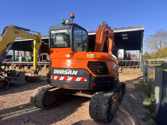 Used 2012 DOOSAN DX80