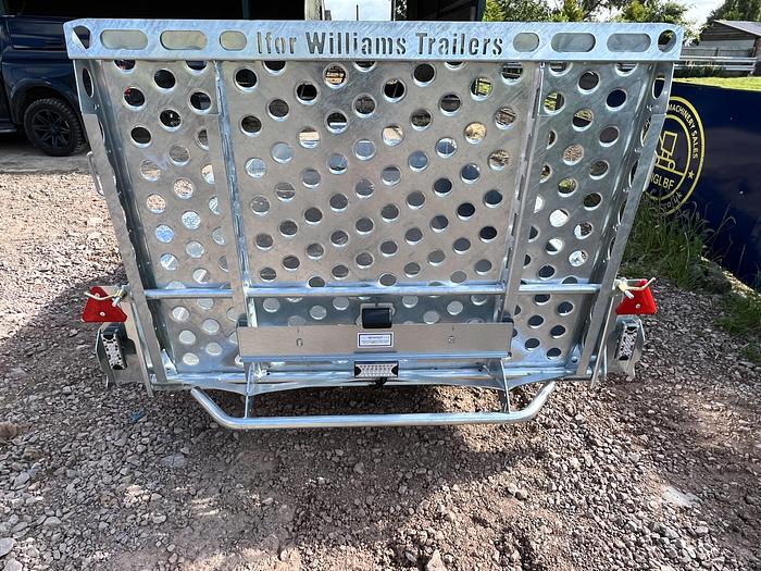 Used 2024 IFOR WILLIAMS GH1054BT