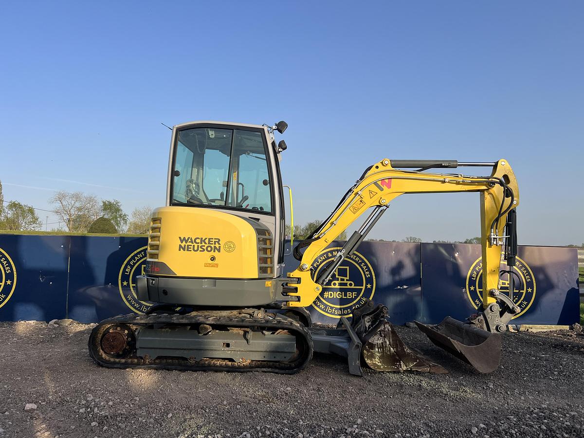 Used 2020 WACKER NEUSON EZ26