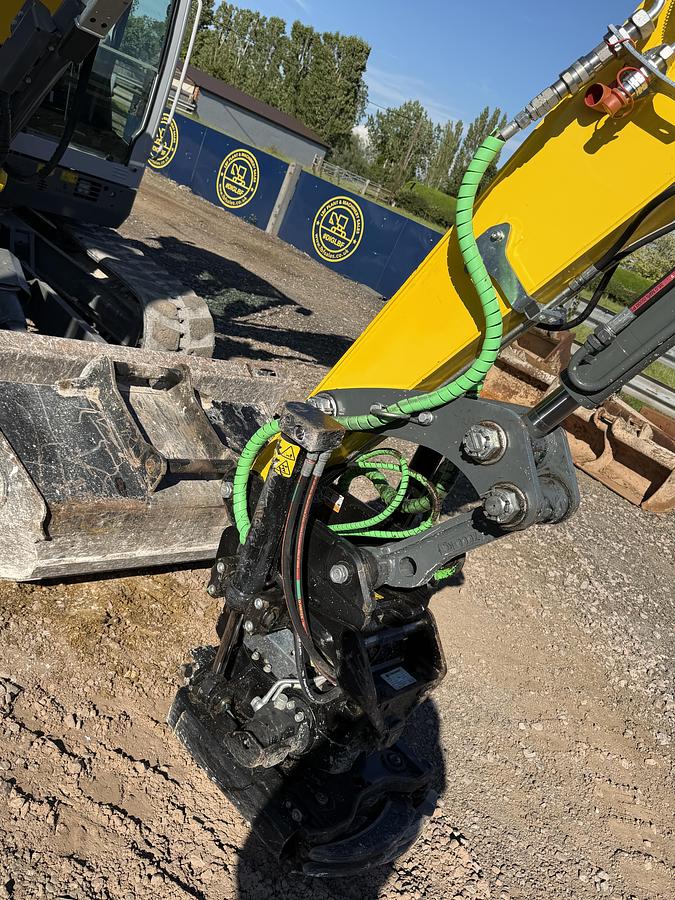 Used 2021 WACKER NEUSON ET90