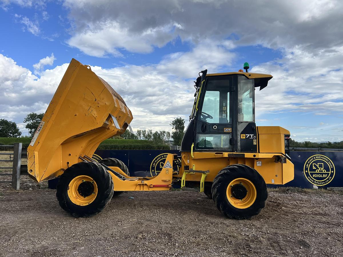 Used 2018 JCB 7t-1